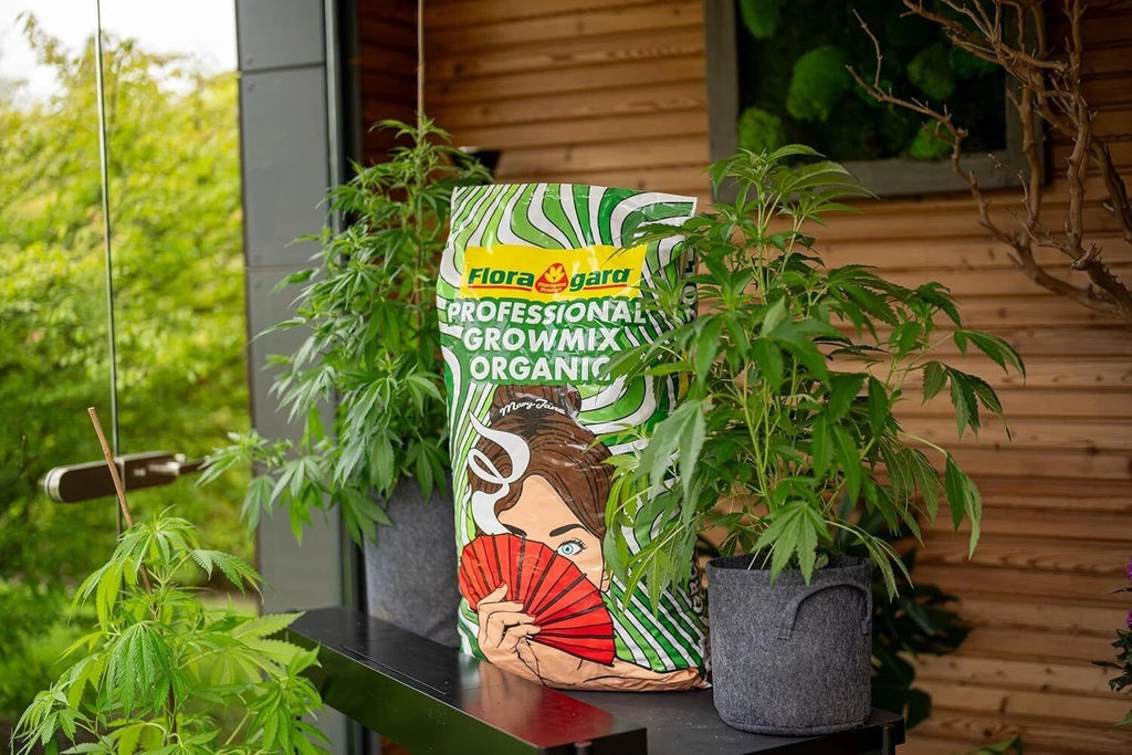 Floragard Growmix ORGANIC 70L - Blumenerde, Pflanzerde, Bio-Erde, Grow Erde