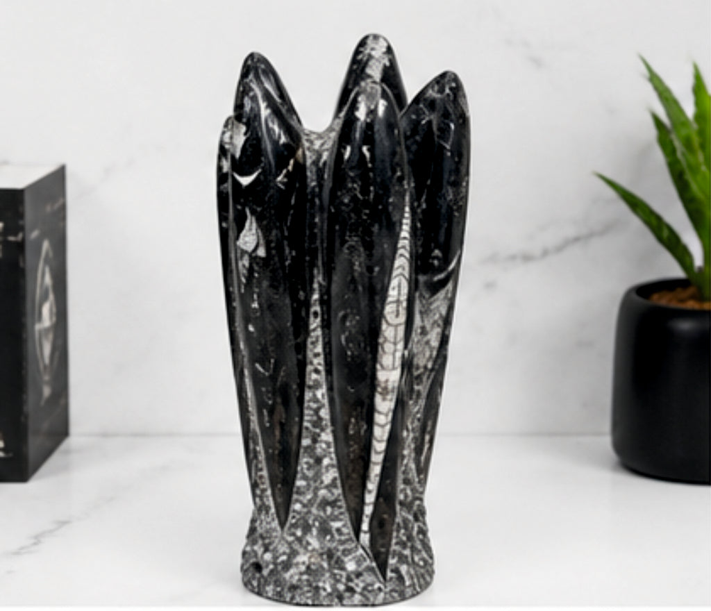 Orthoceras Fossil Skulptur klein Marmor Turm Naturstein Deko 20cm Unikat