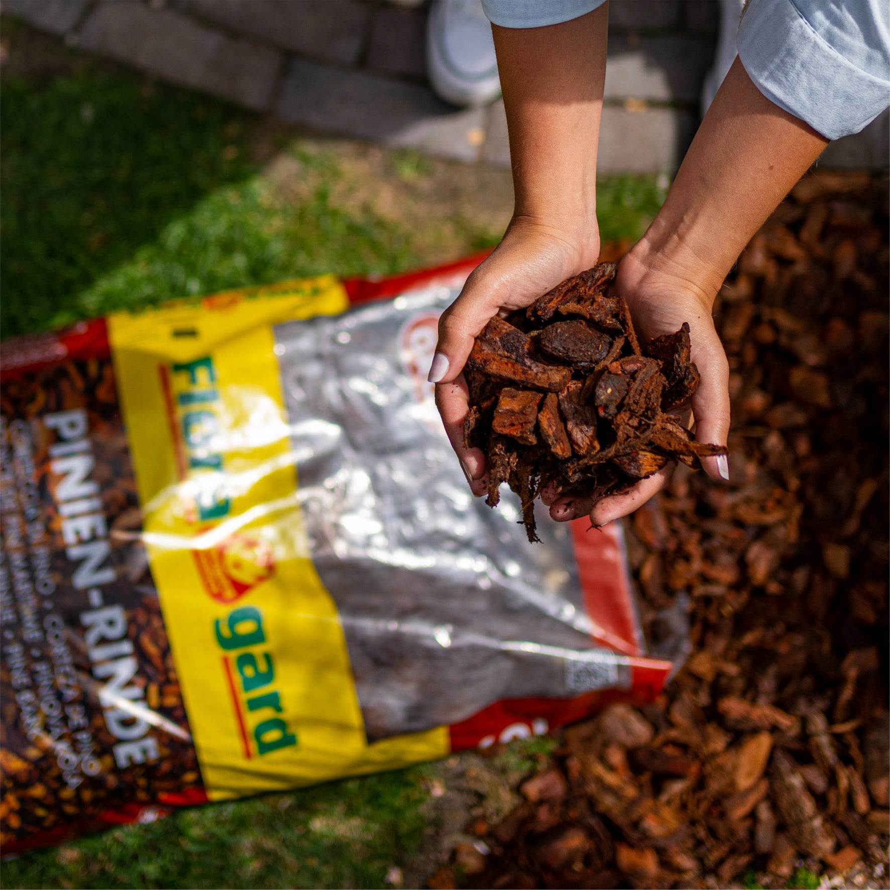 Floragard Pinienrinde 25-40 mm – Mulch, Unkrautschutz & Gartendeko